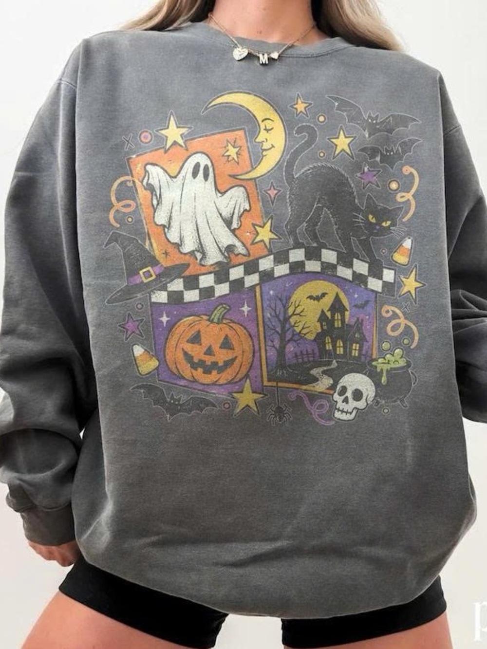 Vintage-Inspired Gray Halloween Graphic Sweatshirt